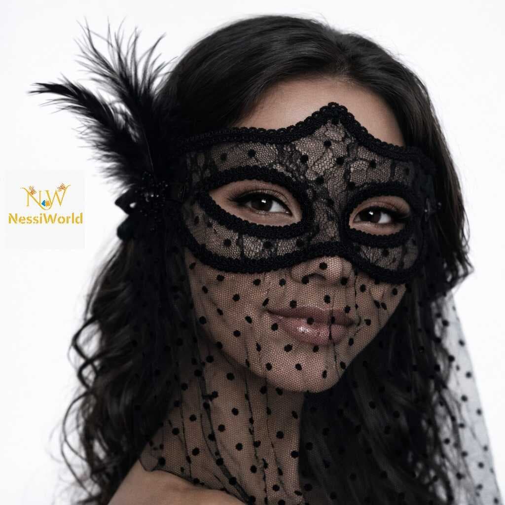 Siyah Dantel Tüllü Peçeli Parti Maskesi