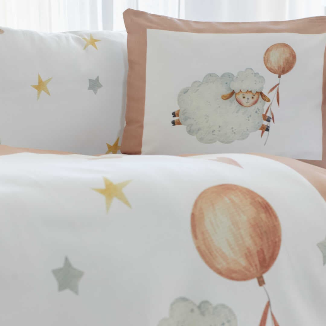 ARBABABY ORGANİK BASKILI %100 PAMUK BEBEK NEVRESİM TAKIMI - PEMBE KUZU TEMALI