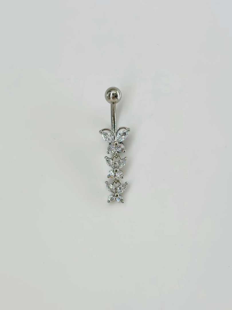 Kelebek Detaylı Sallantılı Göbek Piercing