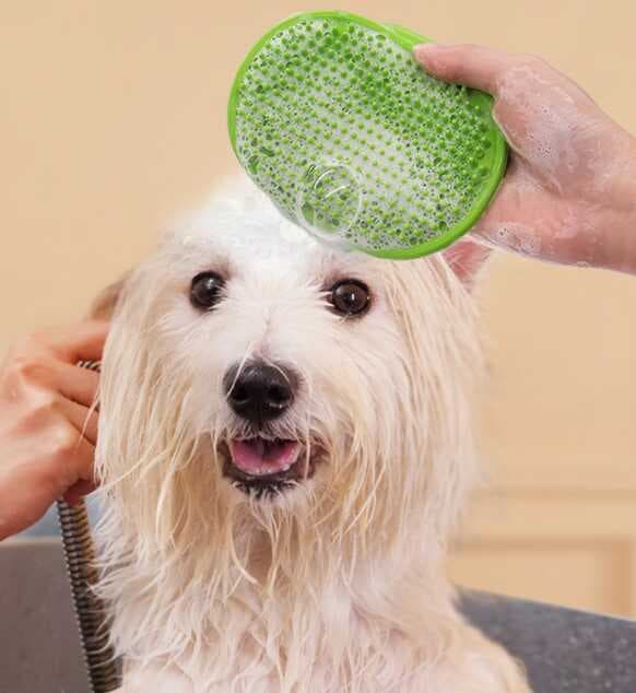 Nessiworld Hayvan Tüy Toplama Yıkama ve Köşe Kaşınma Silikon Fırçası