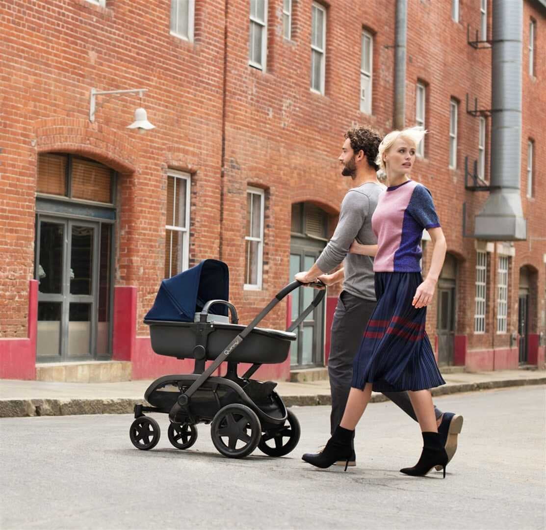 Quinny Hubb Lüks Portbebe / Graphite on Graphite