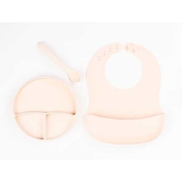 Krem Rengi 3’lü Silikon Yemek Seti – Önlük + Diş Kaşıyıcılı Kaşık + Vakumlu Tabak