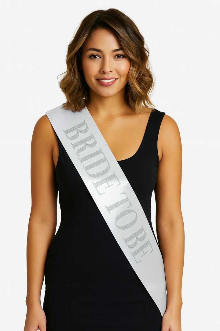 Beyaz Saten Üzerine Kalın Gümüş Yazılı Bride To Be Kuşağı 10 cm Genişlik (5430)