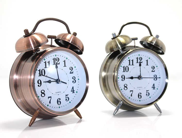 Metal Çalar Saat Model 3