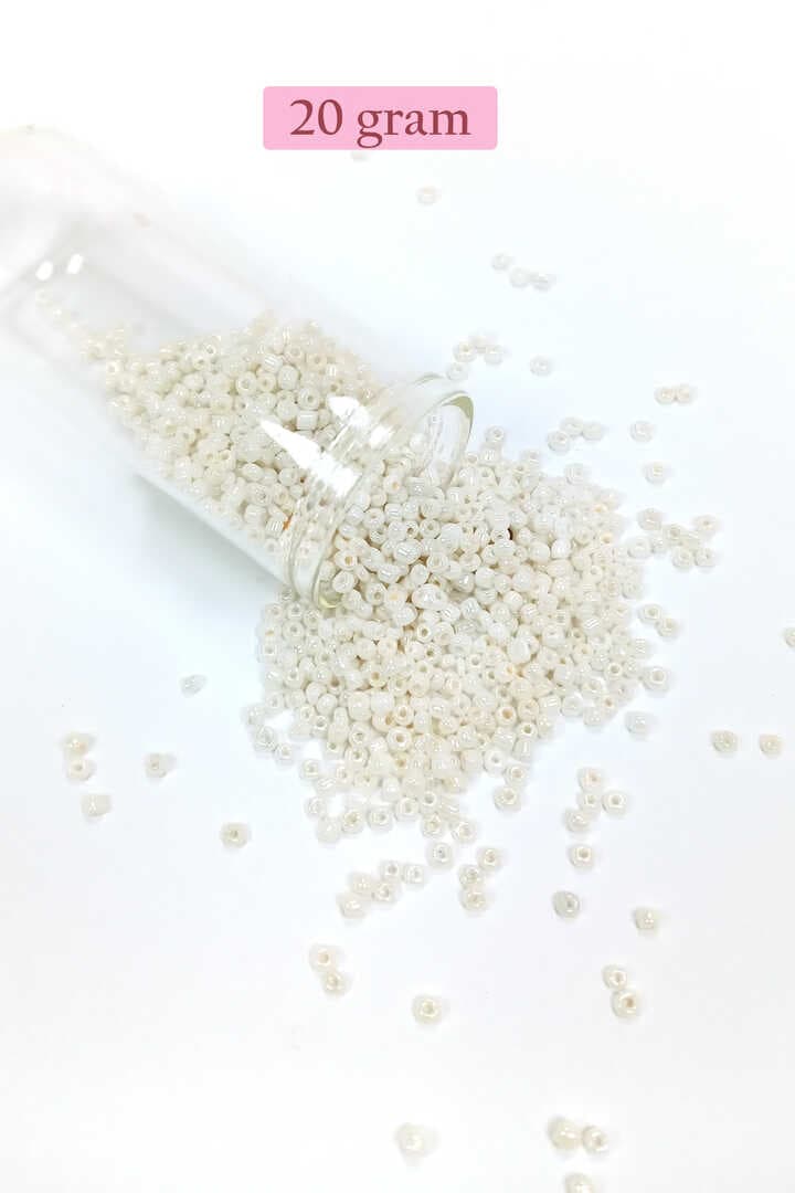 Dökme Cam Kum Boncuk (11/0) 2 mm - 4 Renk - Toplam 80 Gram -  BNC406