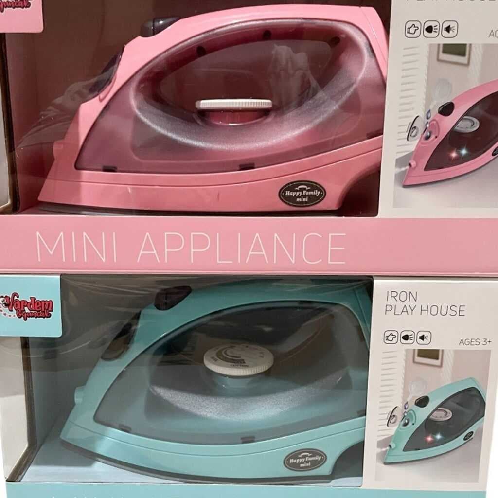 Nessiworld LS820C63-LS820Q63 KUT IŞIKLI VE SESLİ PİLLİ OYUNCAK ÜTÜ