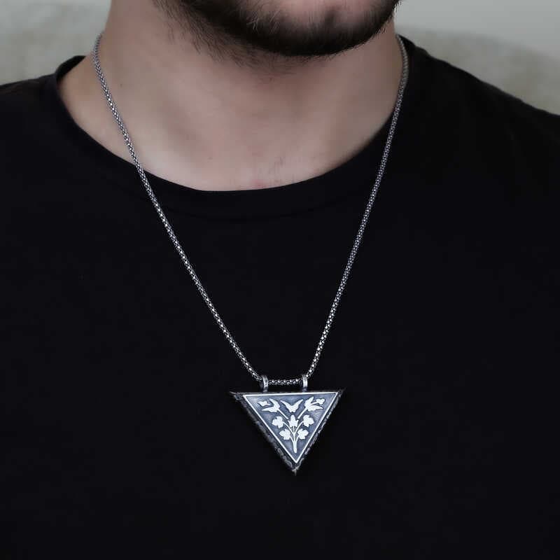 925 Ayar Gümüş Üçgen İçi Açılabilen Çiçek Muskalık Gümüş Kolye T6010 (477477)