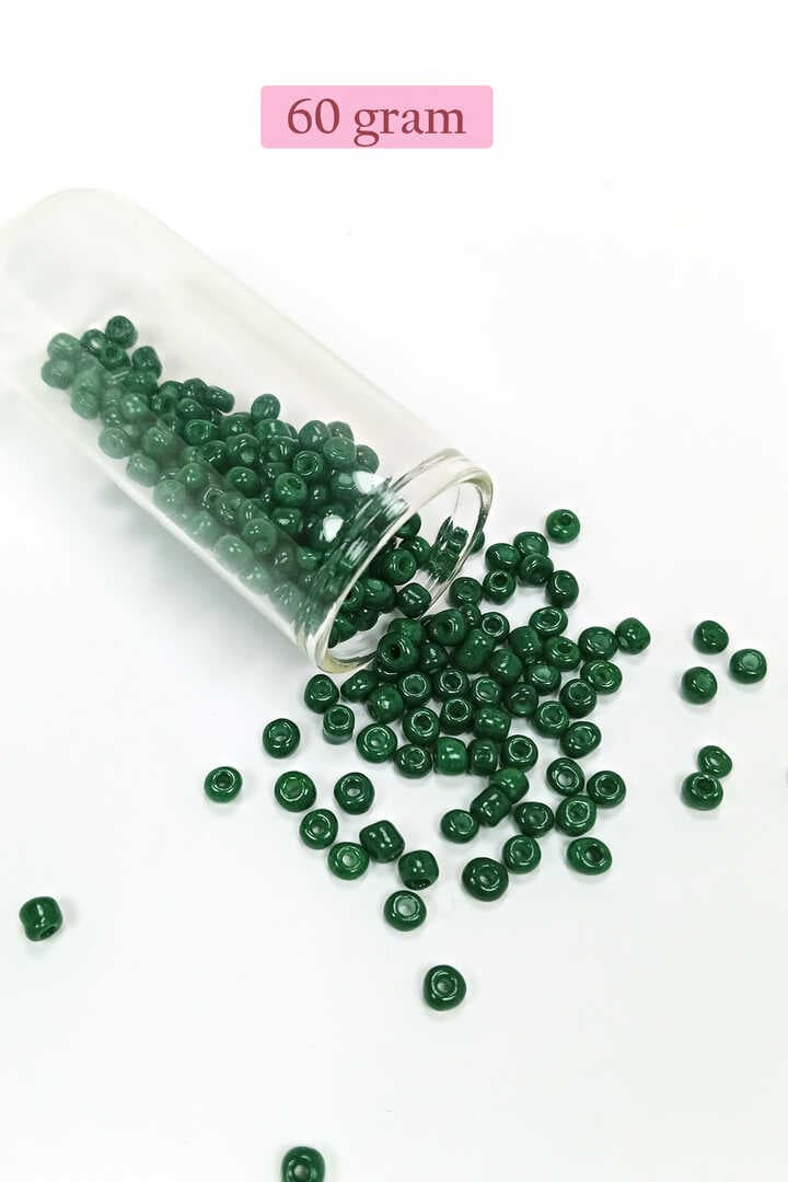 Dökme Cam Kum Boncuk Büyük Boy (6/0) 4 mm - 60 Gram - Koyu Yeşil - BNC140