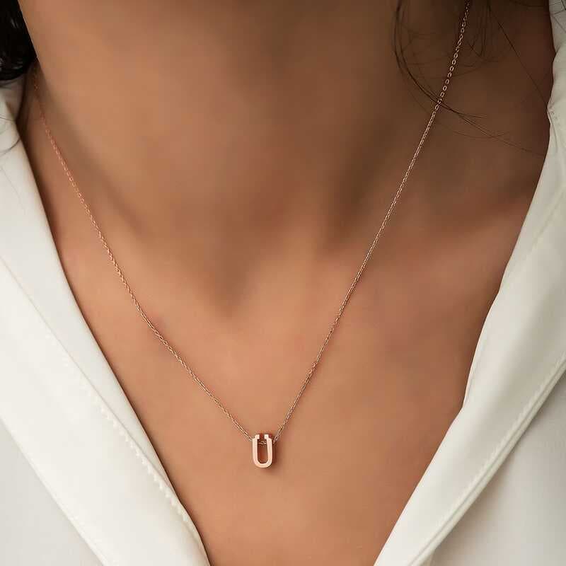 925 Ayar Gümüş Rose 3 Boyutlu Ü Harf Kadın Gümüş Kolye (T5930) (477477)