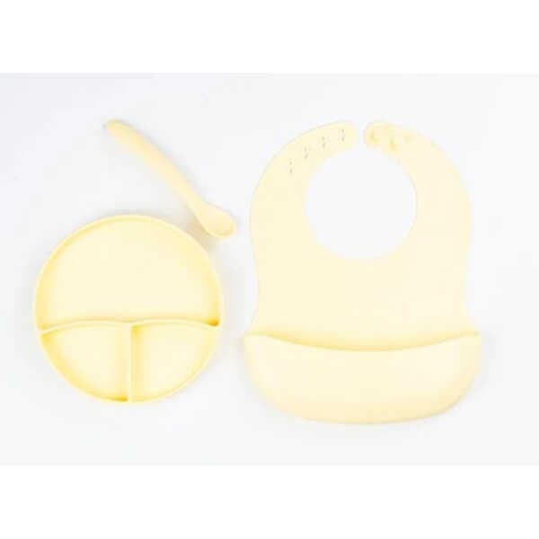 Sarı 3’lü Silikon Yemek Seti – Önlük + Diş Kaşıyıcılı Kaşık + Vakumlu Tabak