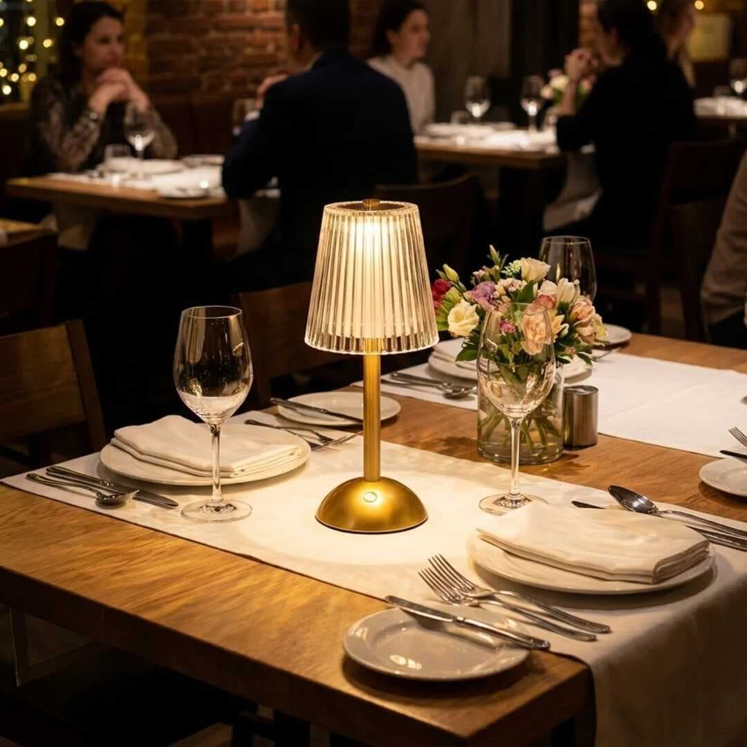 Uzun Klasik Çizgili Model LED Masa Lambası – Dokunmatik, 3 Renk Işık Modlu, Şarjlı Dekoratif Gece Lambası (5430)