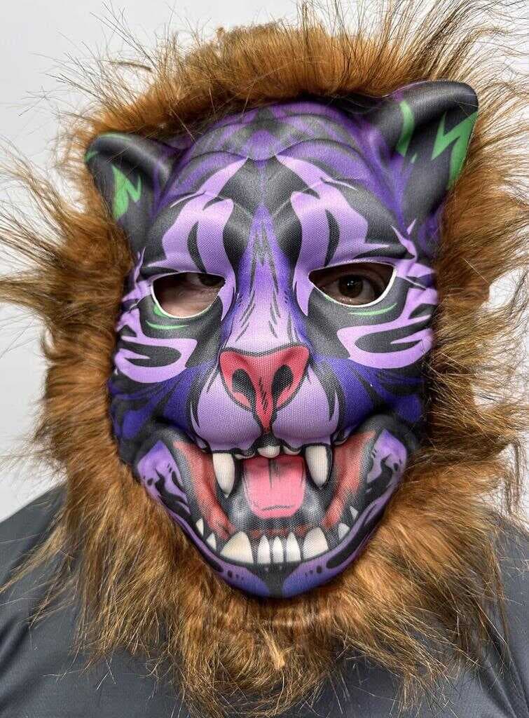 NessiWorld KahverengiSaçlıDişliKurtMaskesiKöpekMaskesiMegaPeluş16No