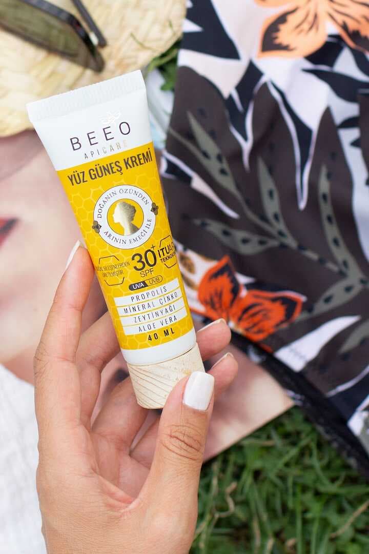 BEEO Apicare Propolisli Yüz Güneş Kremi 40 ml