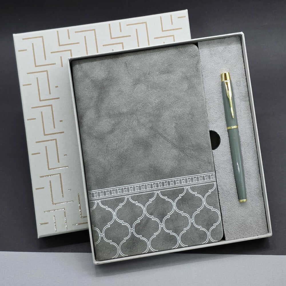 Gri Renk Defter Ve Metal Roller Kalem Seti