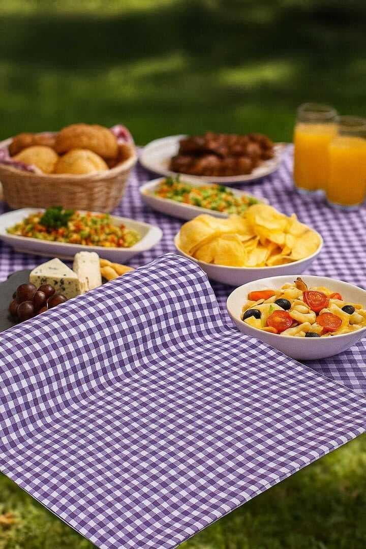 Zefir Desen Sofra Bezi Masa Örtüsü 170 x 170 Cm Lila