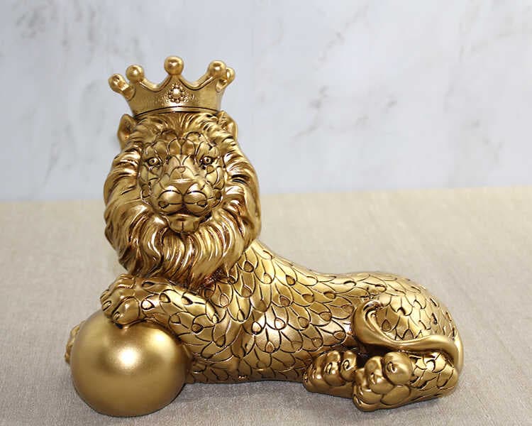 Polyester Dekoratif Taçlı Aslan Figürü
