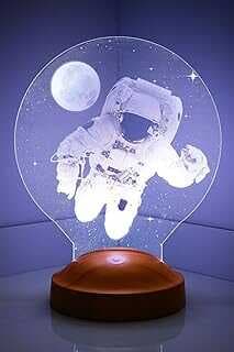 Sevgilambası 3 Boyutlu 3D Görünümlü Astronot Led Lamba