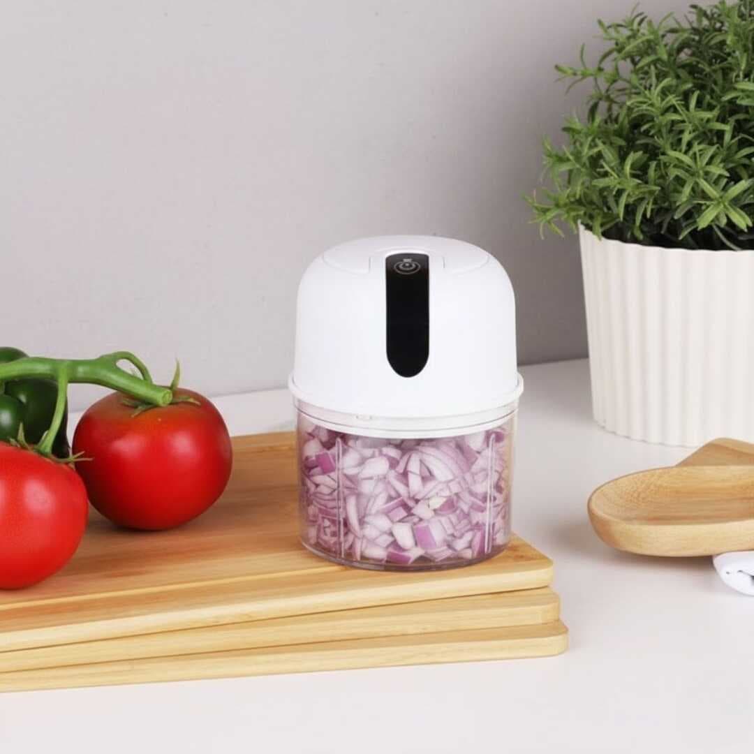 280ml Şarjlı Taşınabilir,Pratik,Kolay Temizlenebilen Hızlı Sessiz Kablosuz USB ile Şarj Olabilen Mini Mutfak Doğrayıcısı (5430)