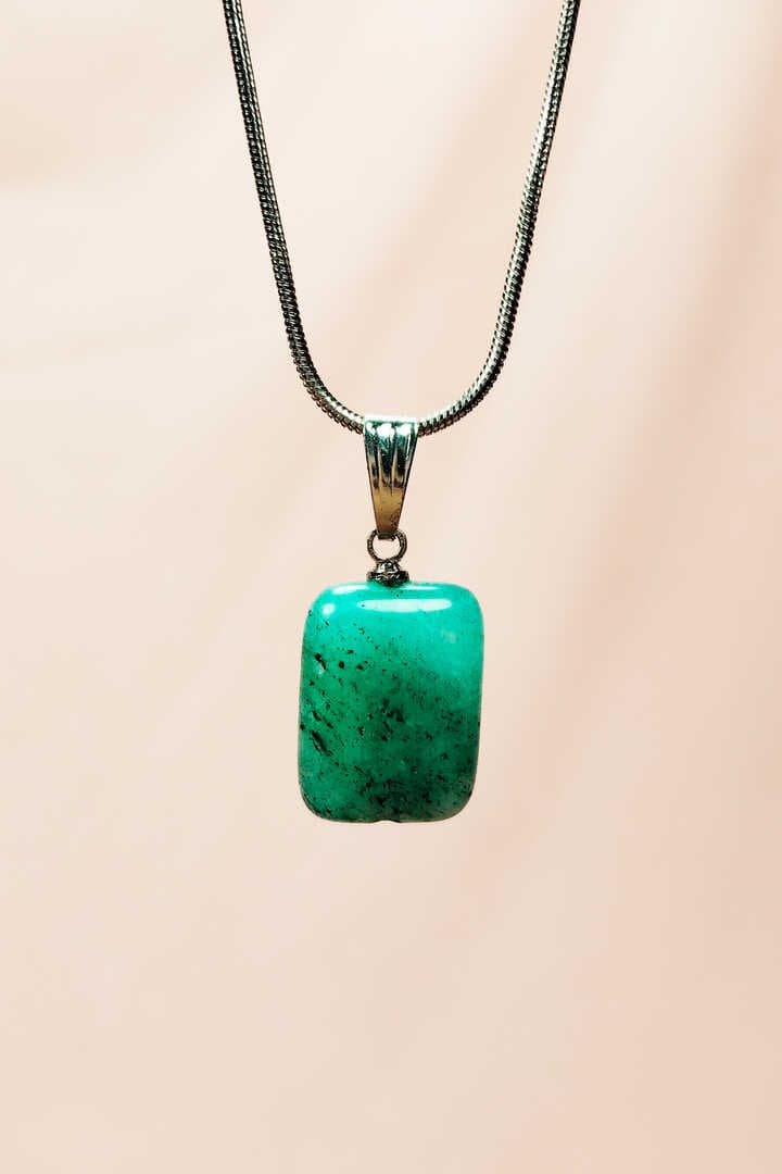 Apatit Doğal Taşı Zincirli El Yapımı Kolye Uç: 2 cm Zincir: 20 cm Kutulu