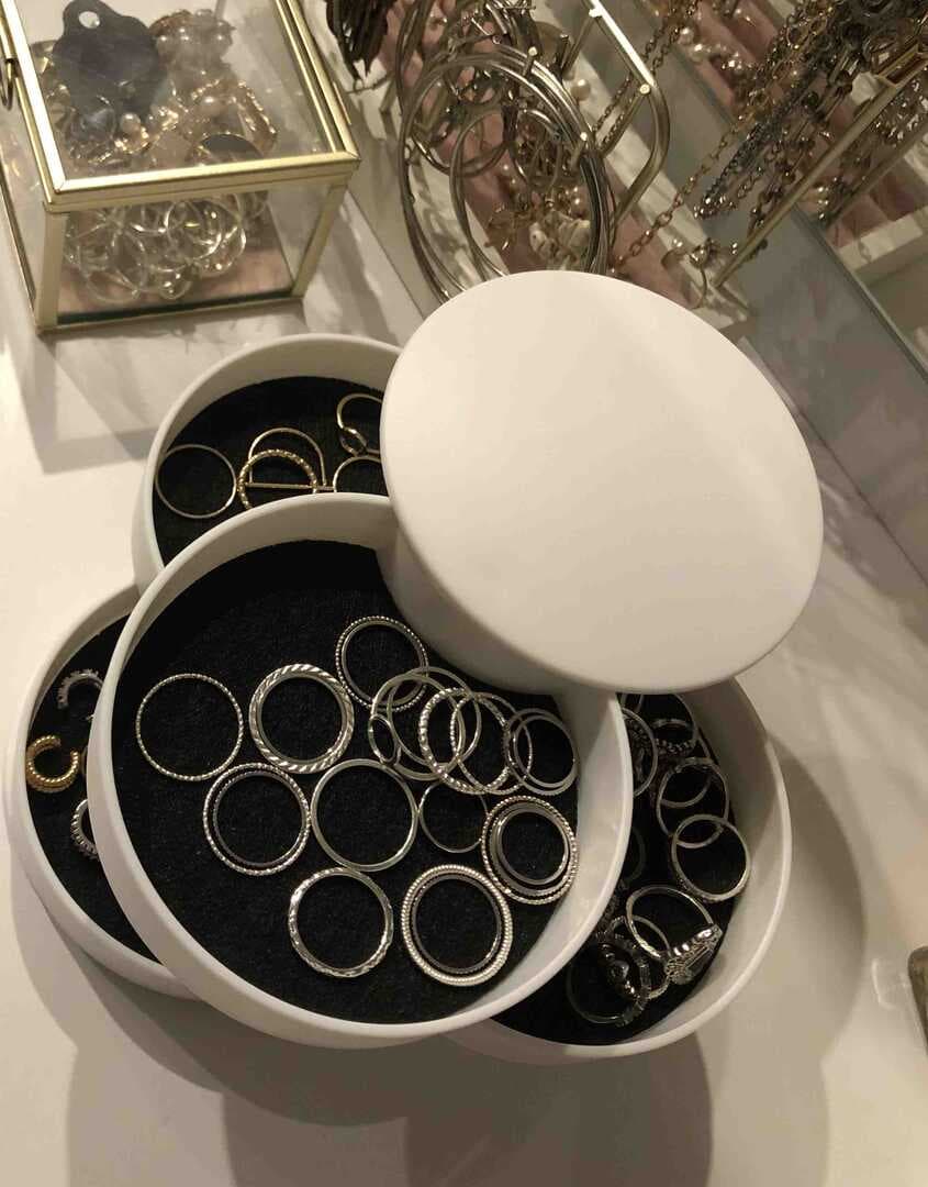 4 Katlı Dönebilen Silindir Takı Ve Makyaj Organizer Kutusu (477477)