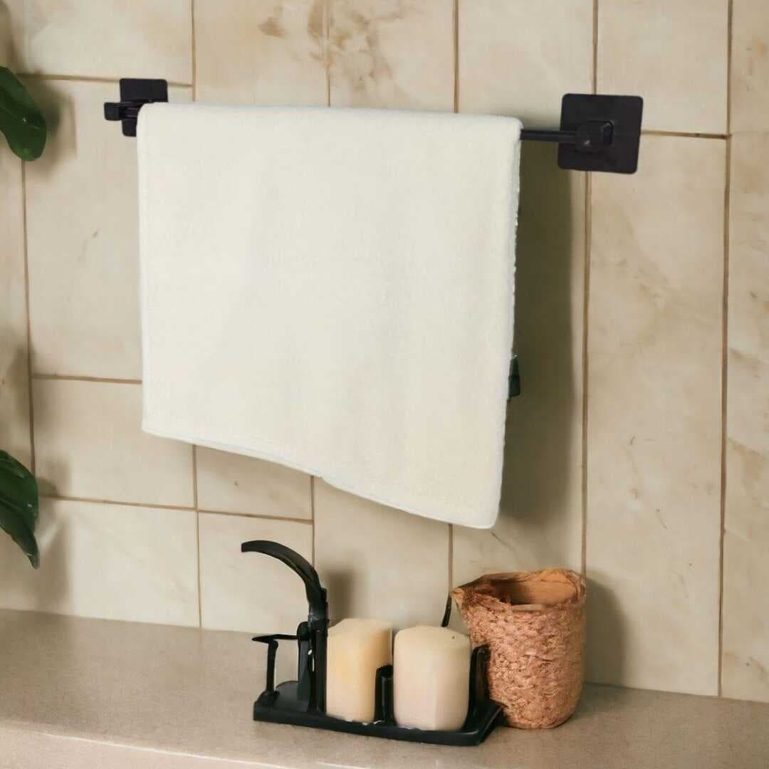 Kendiliğinden Yapışkanlı Siyah Çubuk Havluluk (5430)