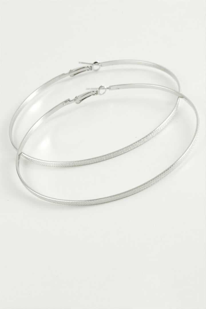 Noktalı Metal Halka Küpe 8-10 cm