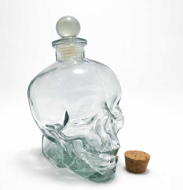 Cam Kurukafa İçecek Şişesi 16 Cm