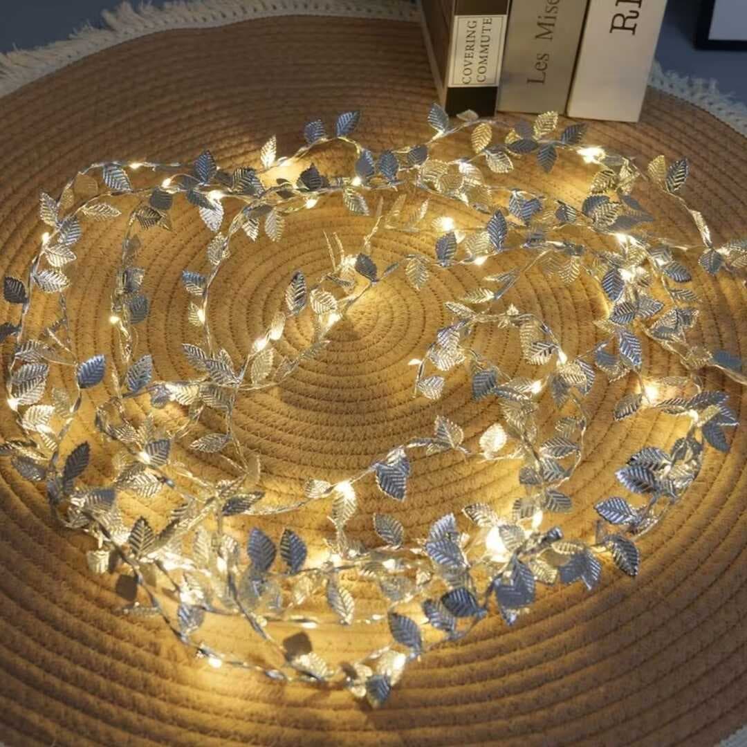 3 Metre Yaldızlı Gümüş LED Işık – Dekoratif Ortam ve Yılbaşı Aydınlatması (5430)