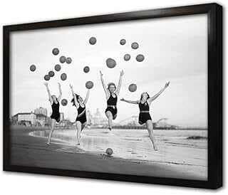 Kumsalda Zıplaya Kızlar Çerçeveli Cam Tablo 50x70 cm CA07045