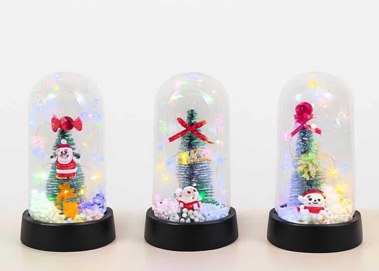 Yılbaşı Temalı Işıklı Dekoratif Cam Fanus - Model 2