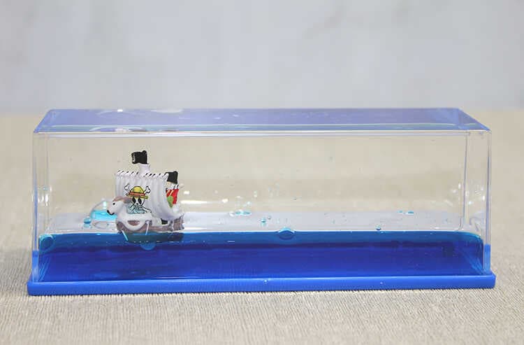 Korsan Gemi Figürlü Batmayan Gemi